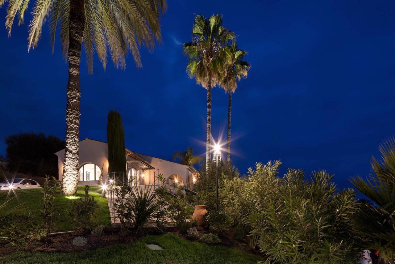 Hotel La Bastide De 4*
